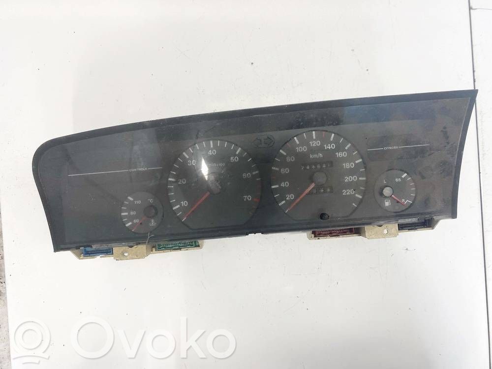 Citroen Xantia Speedometer (instrument cluster) 