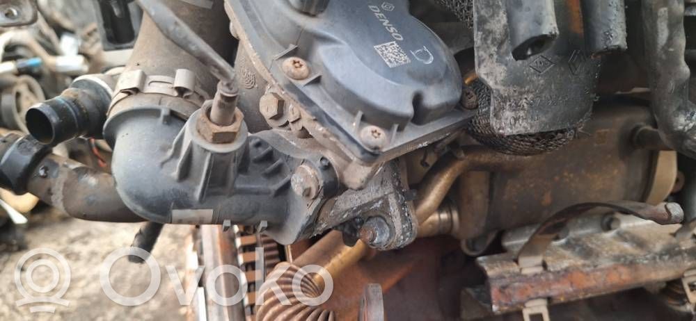 Nissan Juke I F15 Kuristusventtiili