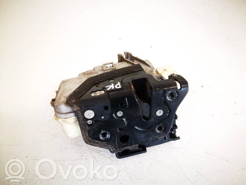 Audi Q7 4L Zamek drzwi przednich 
