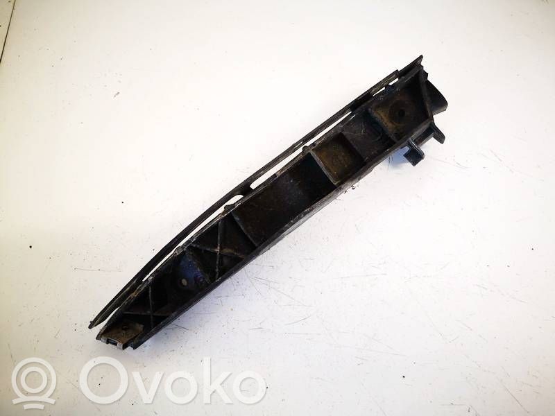 Soporte del parachoques delantero   8L0807184D,8L0807184D