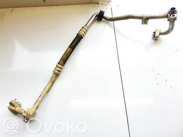 BMW i3 Ilmastointilaitteen putki (A/C) 
