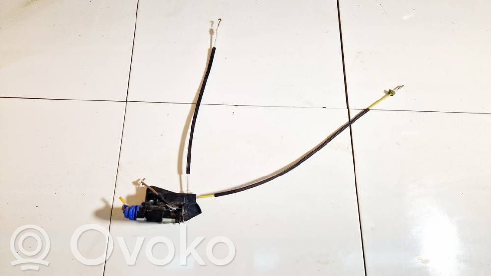 Audi A4 S4 B5 8D Serratura portiera posteriore 