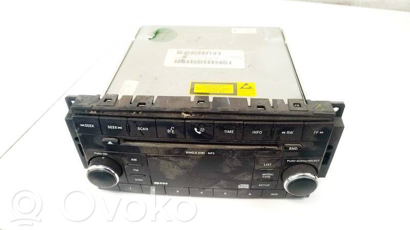 Chrysler Grand Voyager V Panel / Radioodtwarzacz CD/DVD/GPS 