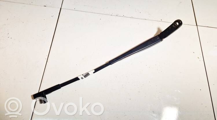 Citroen Xsara Picasso Front wiper blade arm