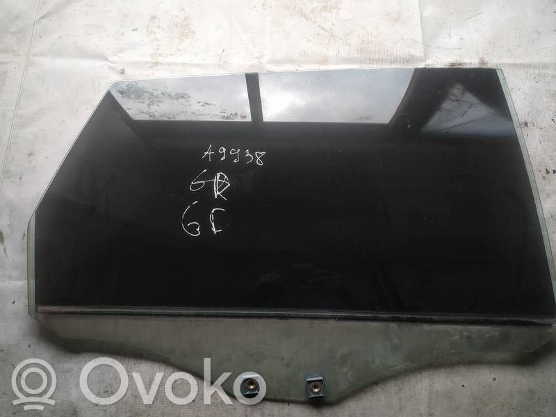 Mitsubishi Grandis Vitre de fenêtre porte arrière