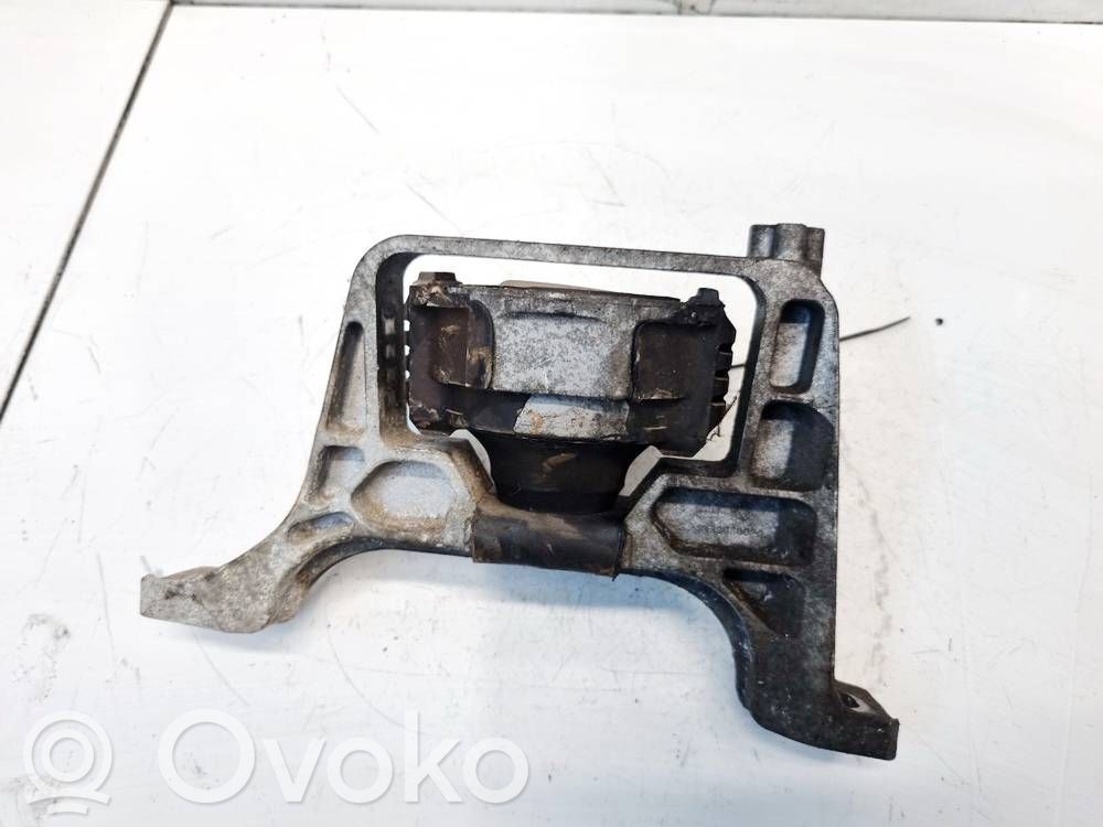 Mazda 3 I Engine mount bracket 