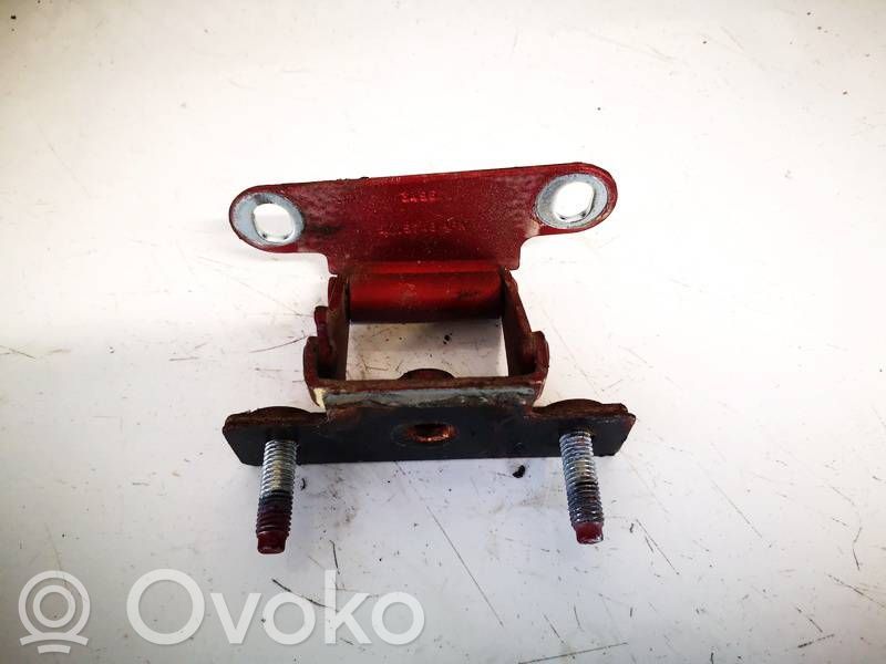 Dodge Caliber Tailgate/trunk/boot hinge 