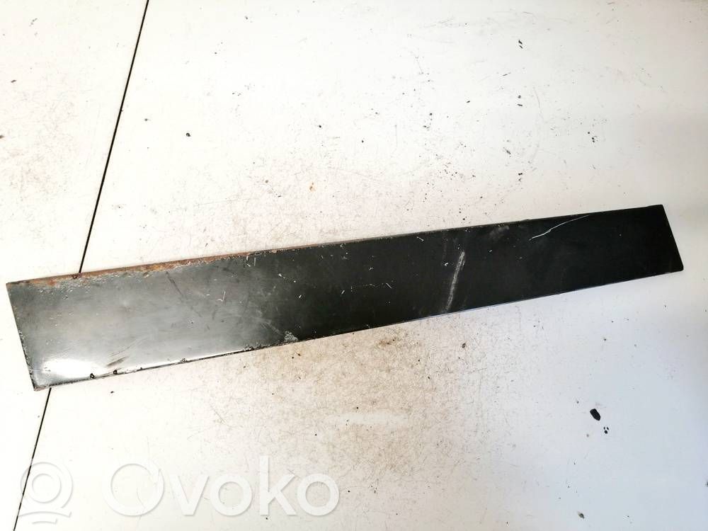 Volkswagen Caddy Rivestimento modanatura del vetro della portiera anteriore 