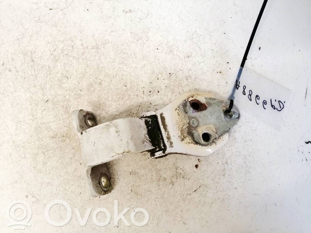 Etuoven yläsarana