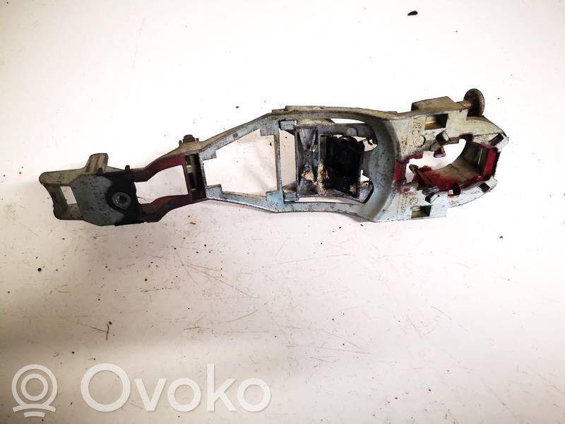 Volkswagen PASSAT B5 Maniglia esterna per portiera anteriore