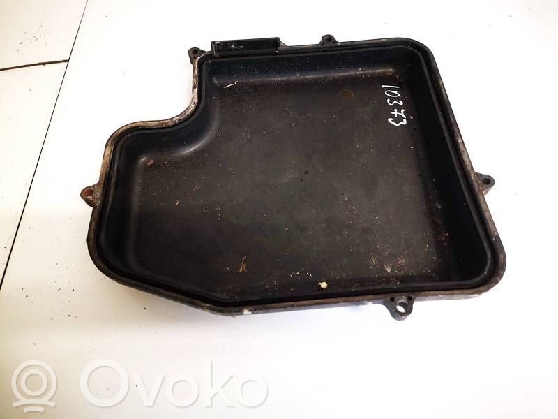Volkswagen PASSAT B5 Coperchio scatola dei fusibili 