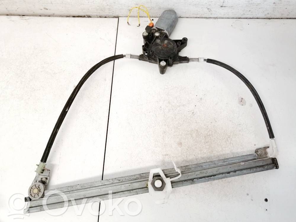 Regulador con motor de la ventanilla de la puerta corredera   111190,111190