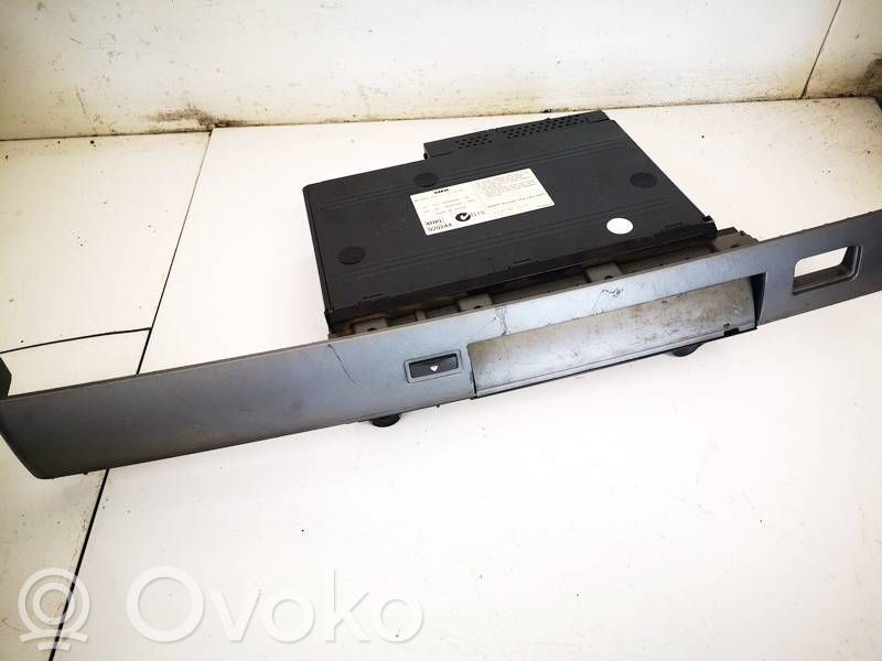 CD/DVD-vaihdin   65126935934,65126935934,65126935934,65126935934