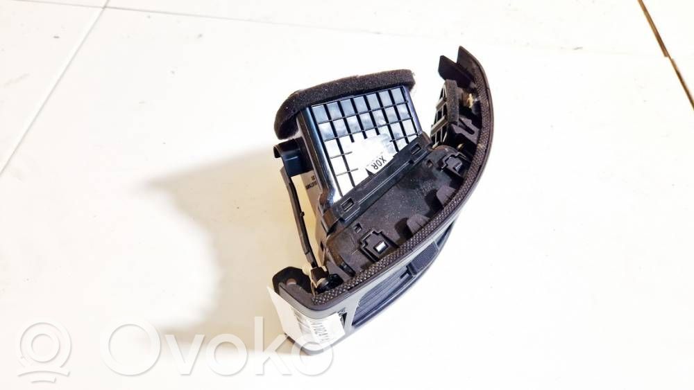 Rejilla de ventilación central del panel   UO468448,UO468448