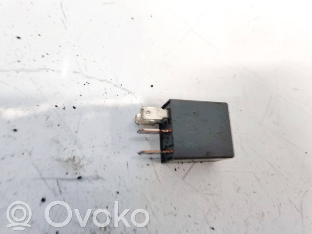 Otros relés   DC12V,DC12V