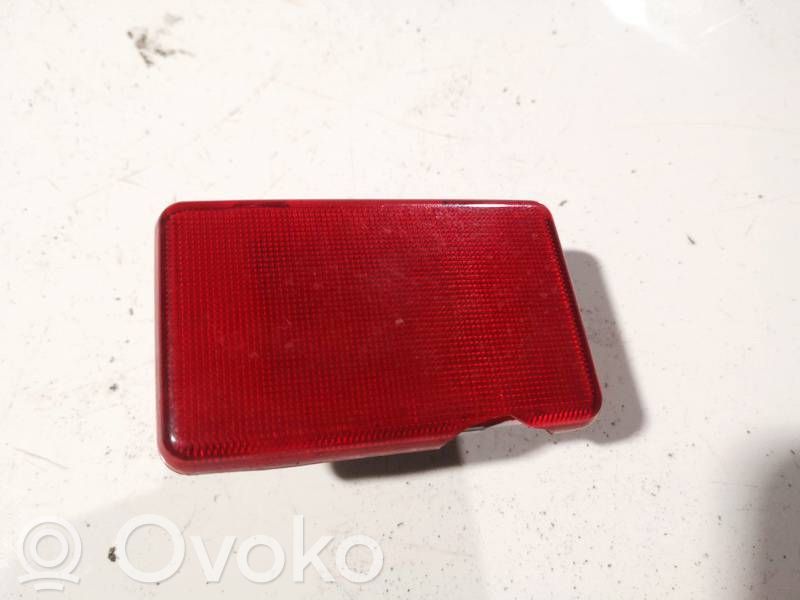Mitsubishi Pajero Luz interna puerta trasera 