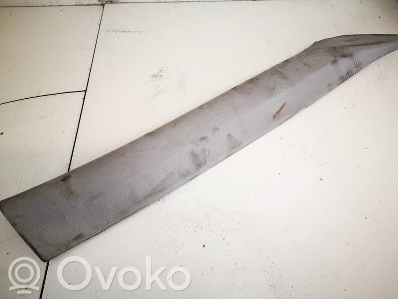 Volvo S40, V40 C-pilarin verhoilu