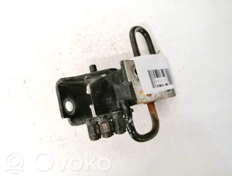 Audi A3 S3 8P Etuoven yläsarana 