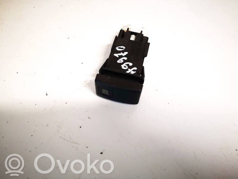 Mazda 5 Interruttore di controllo della trazione (ASR) 