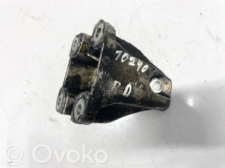 Łapa / Mocowanie silnika   3D0199308AK,3D0199308AK