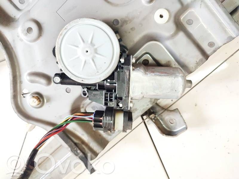Mitsubishi Grandis Motor macara geam ușă față 