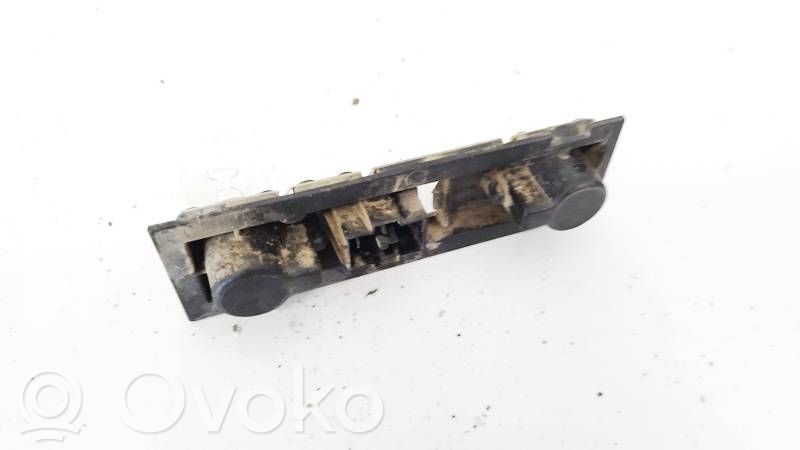Saab 9-5 Porte ampoule de feu arrière