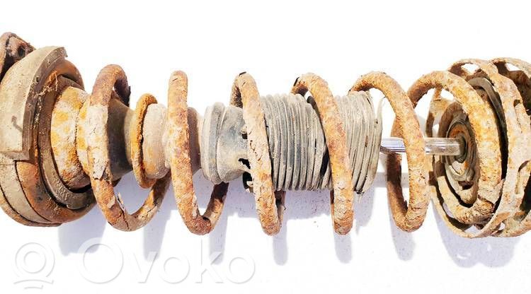 Audi A4 S4 B5 8D Arc elicoidal spate 