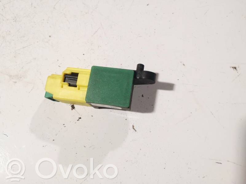 Volkswagen PASSAT B6 Airbagsensor Crashsensor Drucksensor 