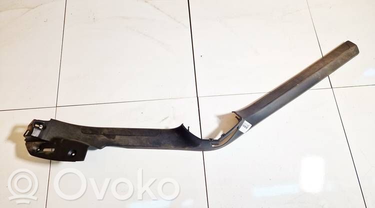 Volkswagen PASSAT B6 Garniture marche-pieds avant