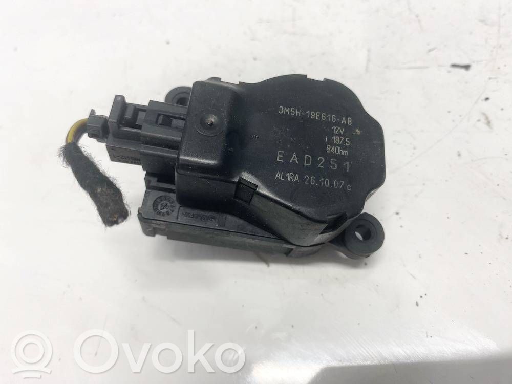 Ford Mondeo MK IV Moteur / actionneur de volet de climatisation