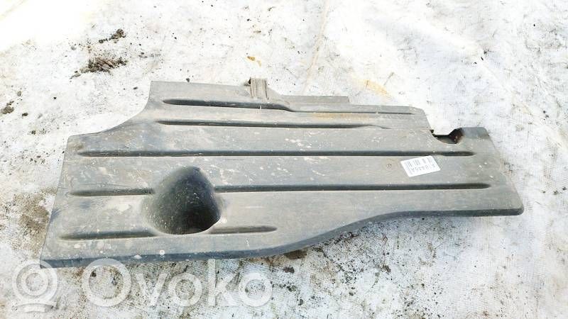 Ford Focus Placa protectora/protector antisalpicaduras motor 