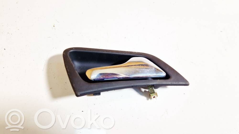 Mercedes-Benz C W203 Klamka wewnętrzna drzwi 