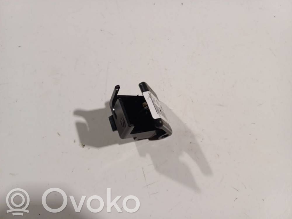 Hebel Öffner Griff Motorhaube   K3203,K3203,K3203