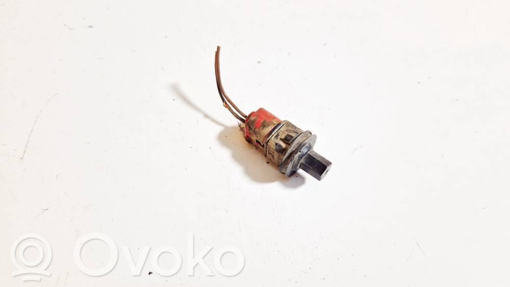 Volkswagen Golf III Sensor interruptor de la alarma del capó