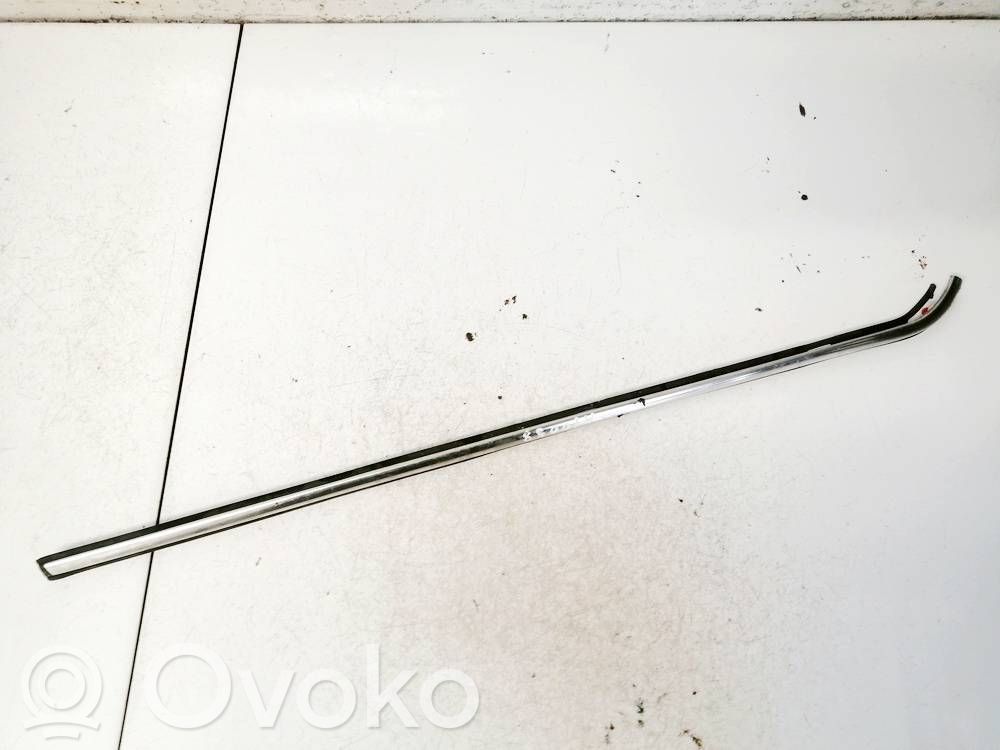 Rover 820 - 825 - 827 Ornament geam ușă față 