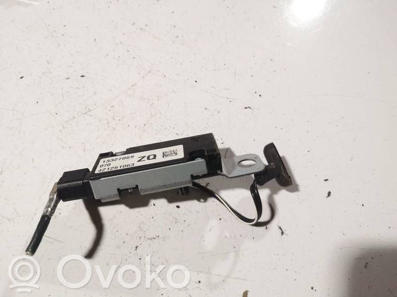 Opel Insignia A Amplificador de sonido 