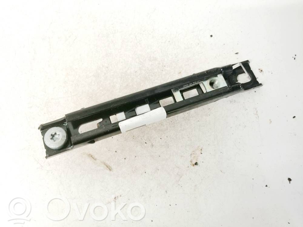 Jeep Patriot Turvavyön säätökisko 
