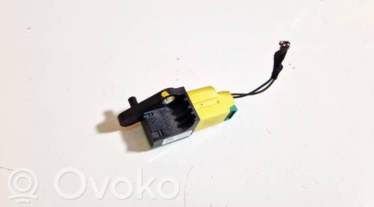 Skoda Superb B6 (3T) Airbagsensor Crashsensor Drucksensor 