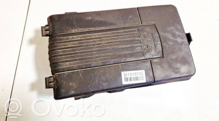 Volkswagen Golf V Pokrywa skrzynki akumulatora 