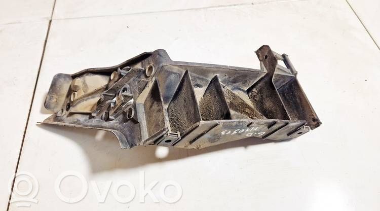 Volkswagen Polo IV 9N3 Staffa di rinforzo montaggio del paraurti posteriore 