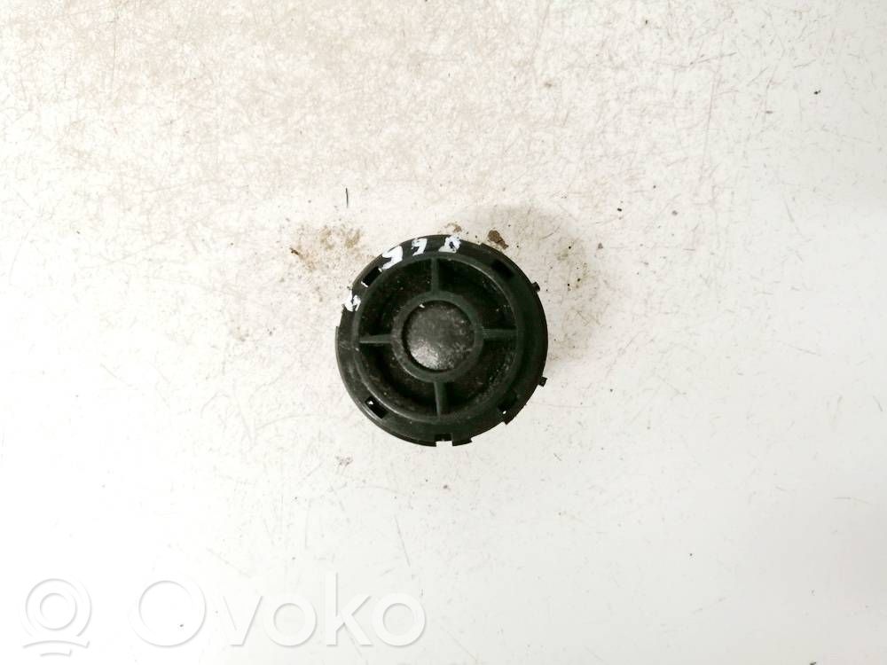 Renault Megane III Altavoz de la puerta delantera 