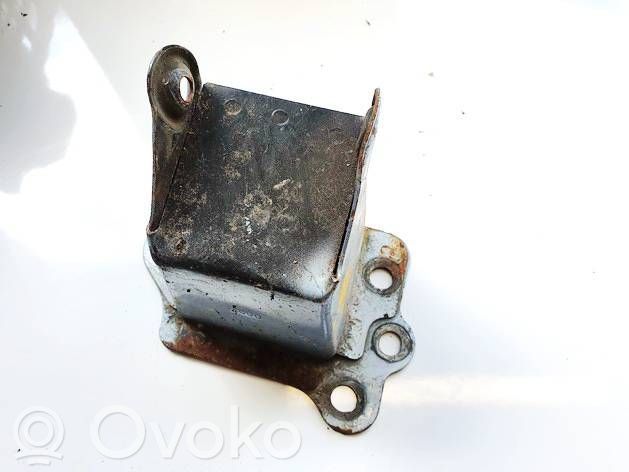 Front bumper mounting bracket   93368358,GMT55201,93368358,GMT55201