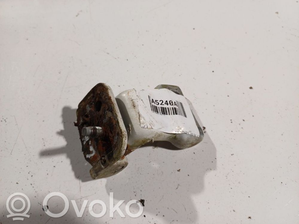 Bisagra inferior de la puerta trasera   323AQ07E,323AQ07E,323AQ07E