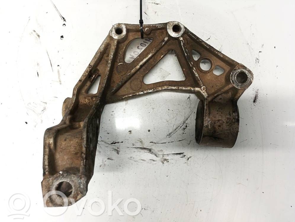 Volkswagen Polo IV 9N3 Braccio di controllo sospensione anteriore inferiore/braccio oscillante 