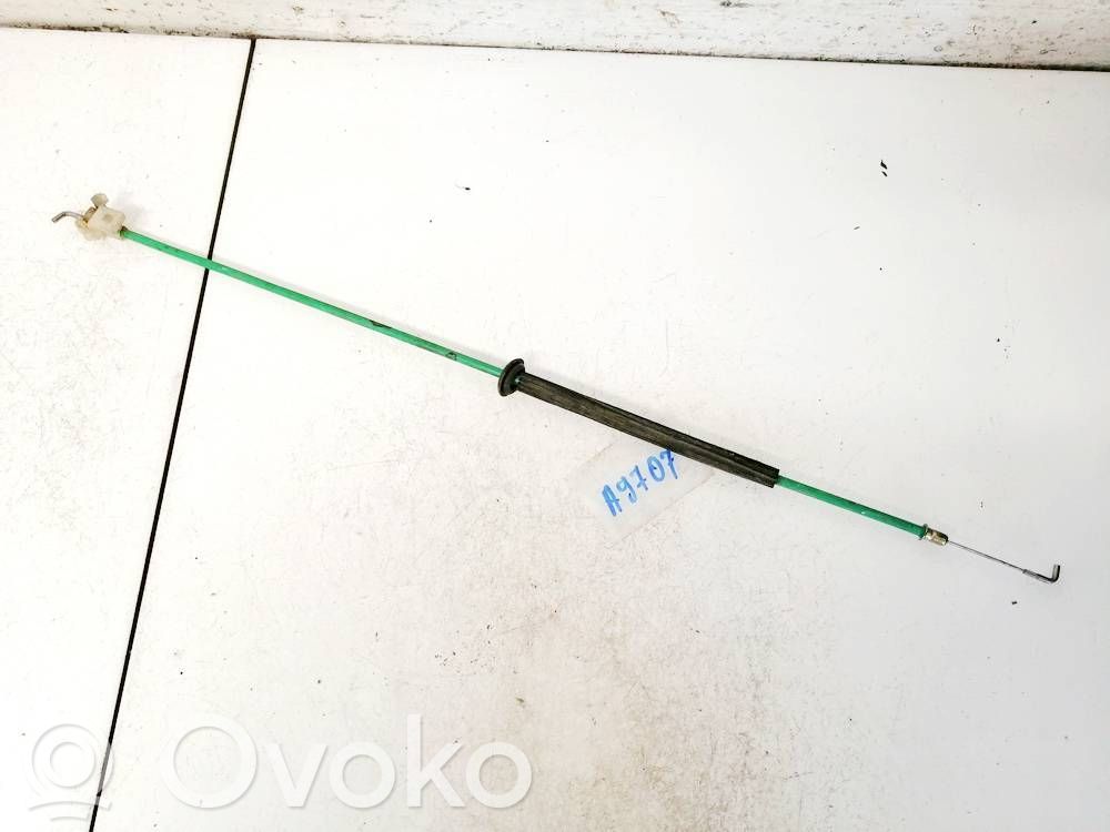 Línea de cable de puerta trasera