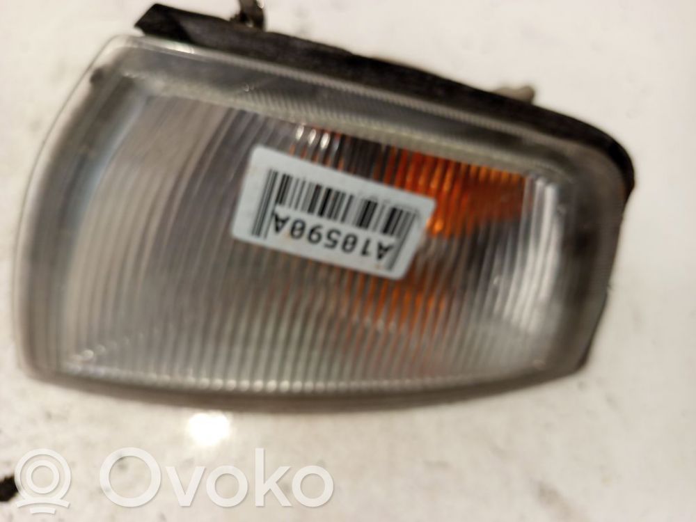 Mitsubishi Colt Etusuuntavilkku 