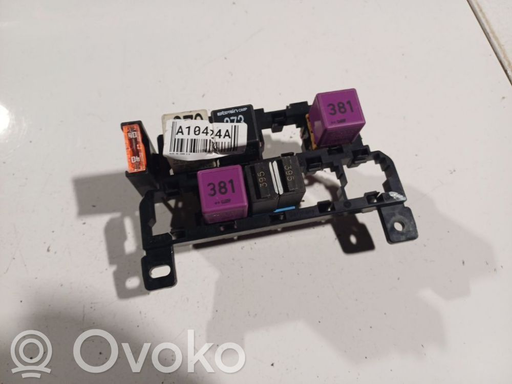 Audi A6 S6 C6 4F Set scatola dei fusibili 