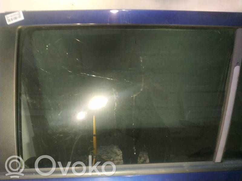 Opel Zafira B Vitre de fenêtre porte arrière