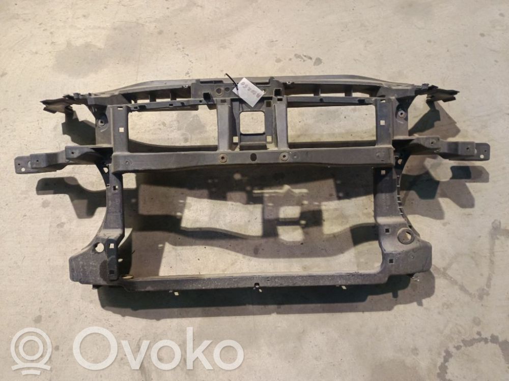 Volkswagen PASSAT B6 Pannello di supporto del radiatore 