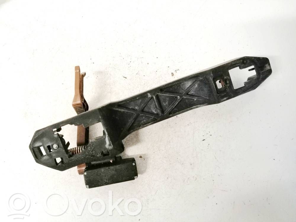 Etuoven ulkokahva